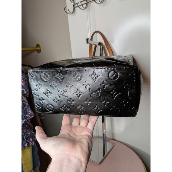 Louis Vuitton Tall Rectangular Black Patent Leather Bag with Leather Straps - Picture 5 of 14